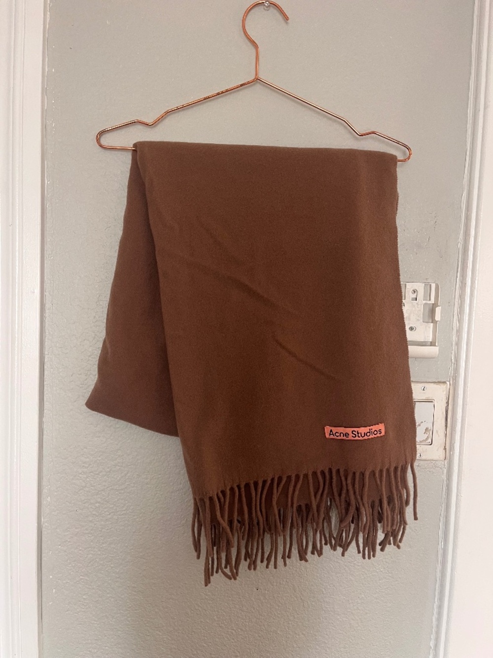 Acne Studios lambswool scarf shawl pashmina 100% authentic made in Italy beige